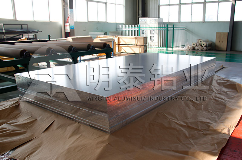 用于汽車-模具-百葉窗5052鋁板多少錢一噸？廠家為您詳細(xì)介紹